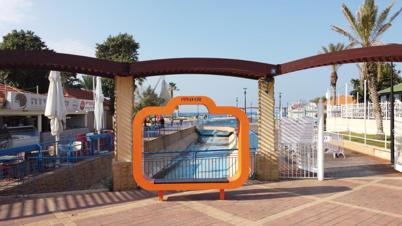 Hotel Breezot Yam Nahariya Esterno foto